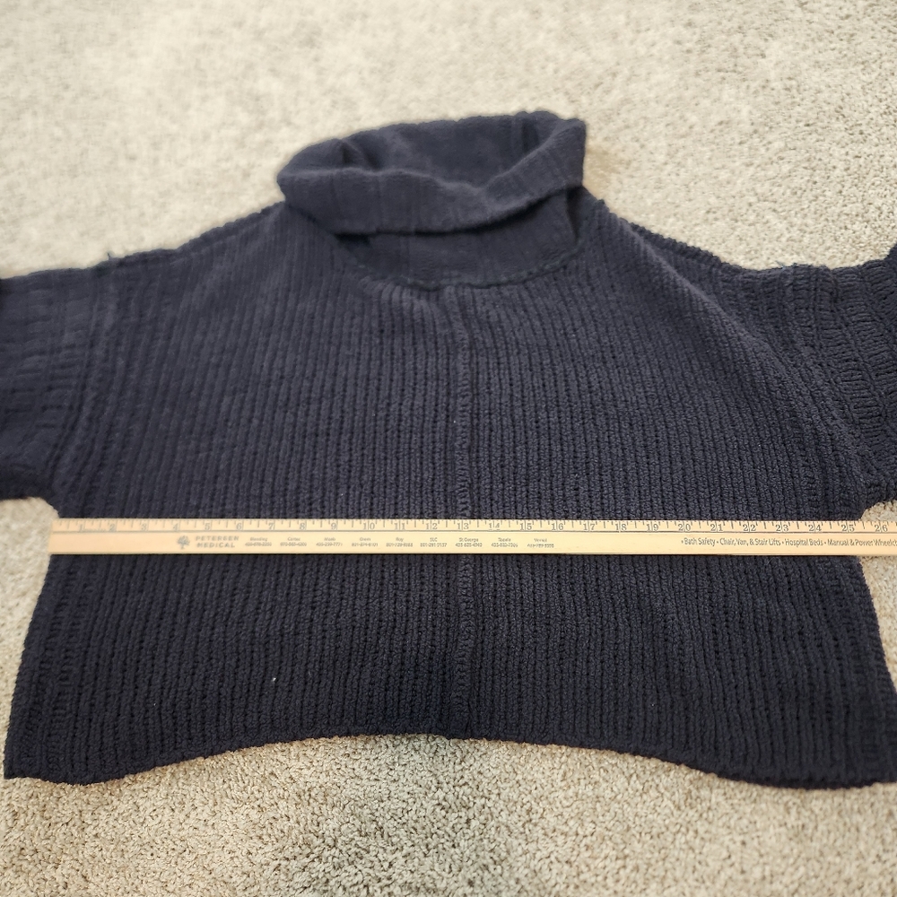 Free People Be Yours Cowl Neck Sweater Size Medium - Picture 7 of 8